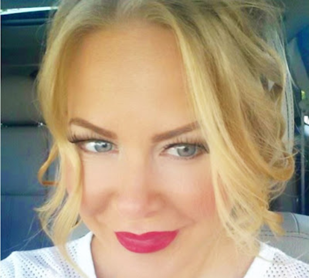 Meet your Posher, Suzanne